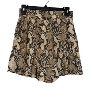 H&M Snake Pattern High Rise Elastic Shorts - Size 6